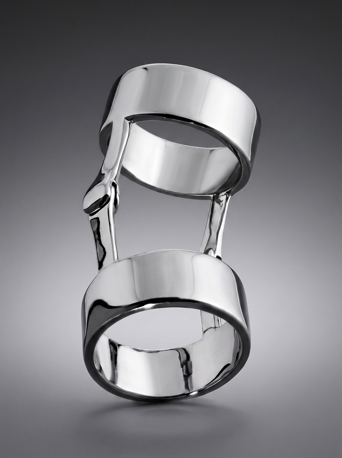 / Gauntlet  / Unisex Knuckle Ring