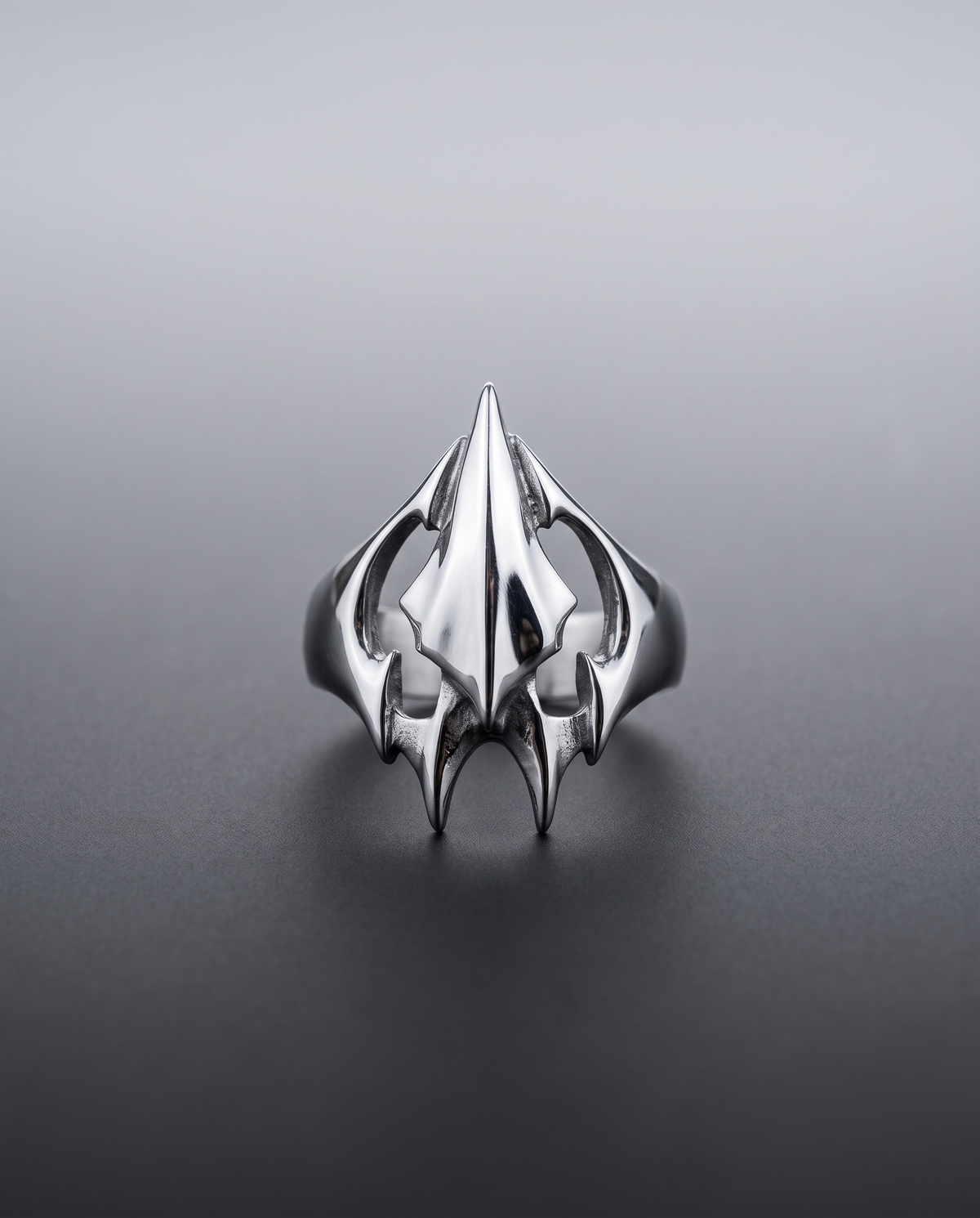 / Arrowhead / Gothic Statement Ring Stainless Steel